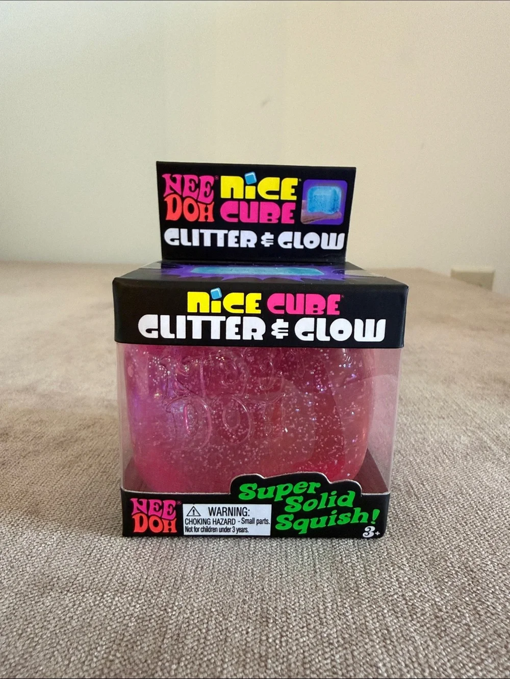 NeeDoh Nice Cube Glitter & Glow Super Solid Squish! - Pink